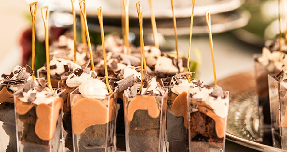 Small dessert cups with shovel spoons